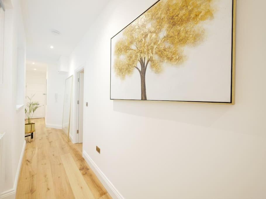 Newly Refurbished 2 Bed Apartment In Paddington ลอนดอน ภายนอก รูปภาพ